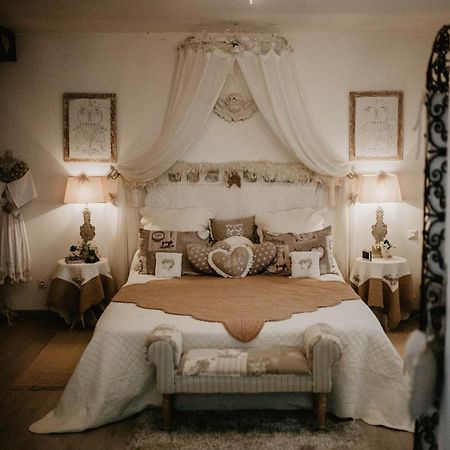Bed and Breakfast Chez Geraldine Montels  Екстер'єр фото